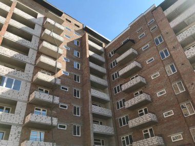 Site yapım aşamasında yeni evler ile oluşturma