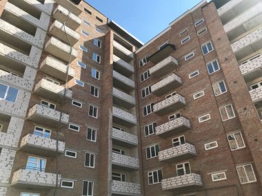 Site yapım aşamasında yeni evler ile oluşturma