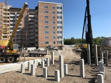 Site yapım aşamasında yeni evler ile oluşturma