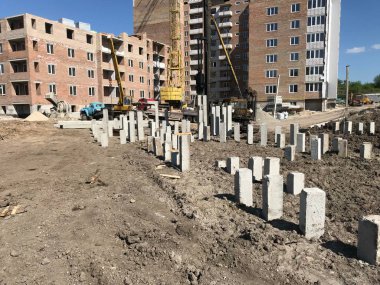 Site yapım aşamasında yeni evler ile oluşturma