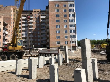 Site yapım aşamasında yeni evler ile oluşturma