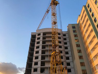 Site yapım aşamasında yeni evler ile oluşturma