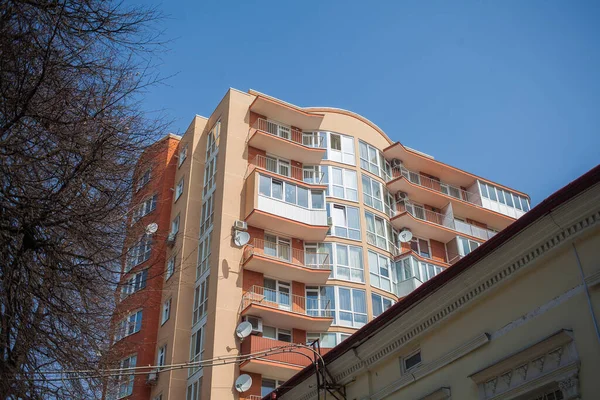 New Apartment House Daytime View — Stock Photo, Image