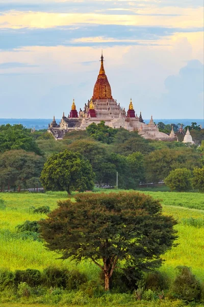 Temple Ananda à Bagan, Myanmar. — Photo