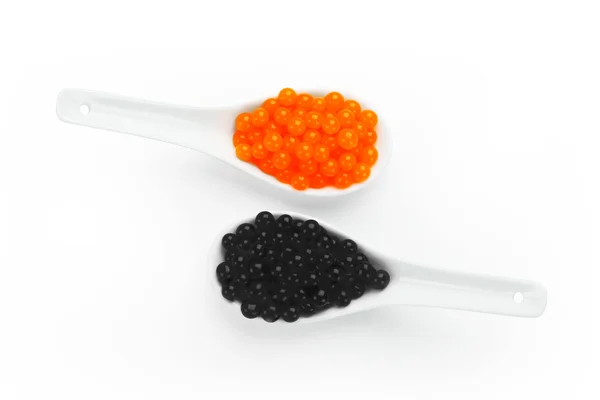 Caviar preto e vermelho em colheres de porcelana — Fotografia de Stock