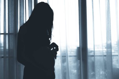 Yatak odasında hamile kadın kayganlaştırıcısı.