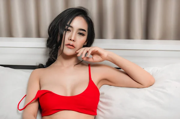 Porträt Von Asiatisch Sexy Frau Die Schlafzimmer — Stockfoto