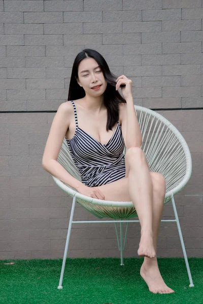 Portrait Asian Sexy Woman Swimming Pool — Stock Photo, Image