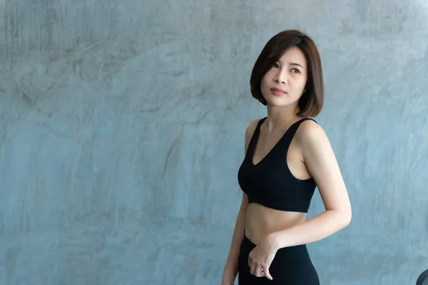 Nahaufnahme Asiatische Schöne Sportmädchen Wand Der Turnhalle Thailand Liebe Gesundheit — Stockfoto