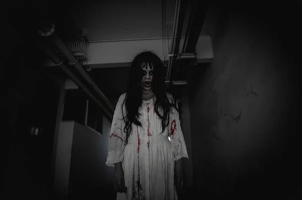 Porträt Einer Asiatischen Frau Make Geistergesicht Zombie Halloween Konzept — Stockfoto