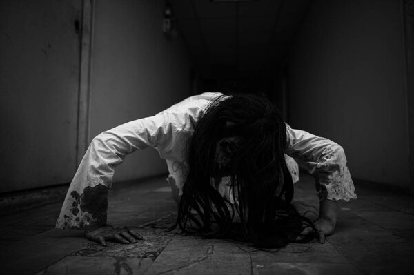 Портрет азиатской женщины макияж призрак лицо, зомби, Хэллоуин концепции