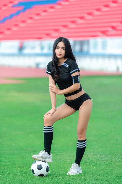 Junge Schöne Asiatische Frau Tragen Fußballer Jubeln Sport — Stockfoto