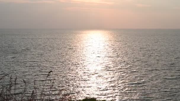 Piękny Zachód Słońca Nad Morzem — Wideo stockowe