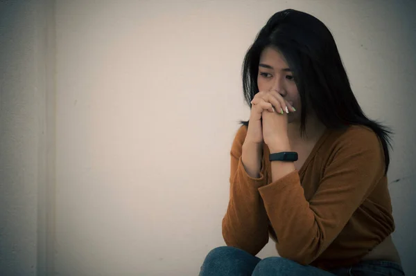 Mulher Asiática Triste Amor Ela Preocupa Porque Estresse Namorado Heartbreak — Fotografia de Stock