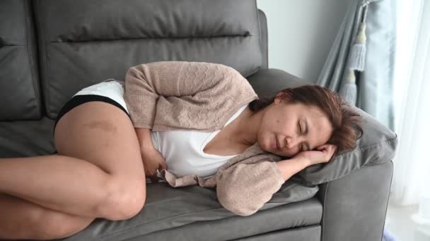 Asian Sick Woman Sit Sofa Stay Home Woman Felt Bad — Stock Video