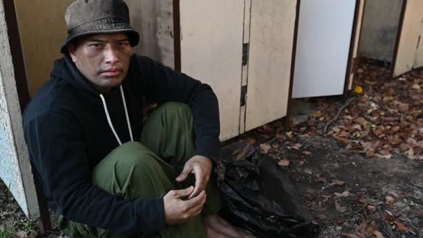 Asian Man Homeless Side Road Stranger Has Live Road Alone — Vídeos de Stock