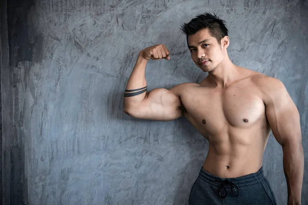 Retrato Homem Asiático Músculo Grande Ginásio Tailândia Pessoas Treino Para — Fotografia de Stock