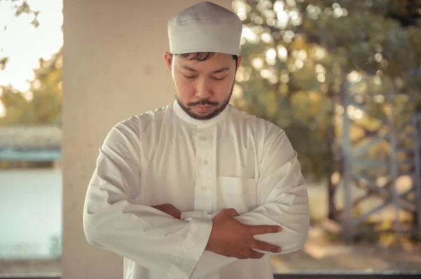 Asiático Islã Homem Oração Jovem Muçulmano Orando Ramadã Festival Conceito — Fotografia de Stock