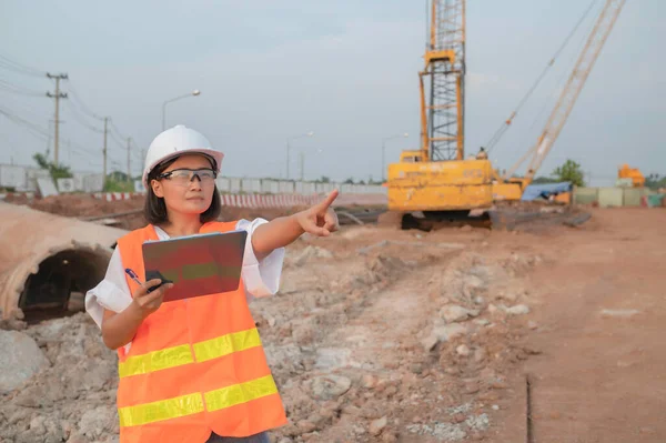 Civil Engineers Working Construction Site Company Manager Supervises Road Construction — Stock Fotó