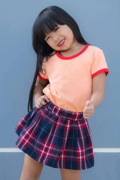 Portrait Mignonne Asiatique Petite Fille — Photo