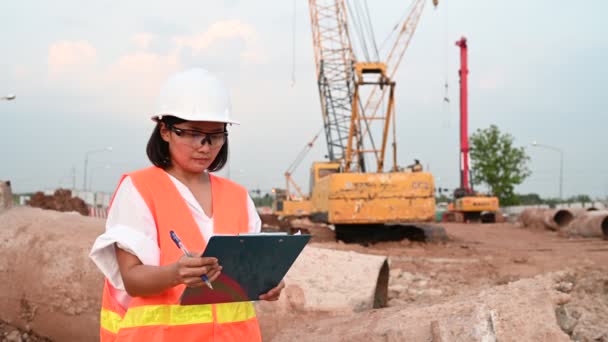 Civil Engineer Working Construction Site Company Manager Supervises Road Construction — Stok video