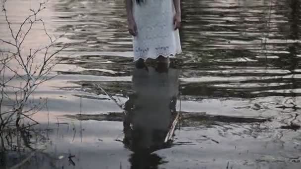 Portrait Asian Woman Make Ghost Face Swamp Horror Water Scene — 图库视频影像