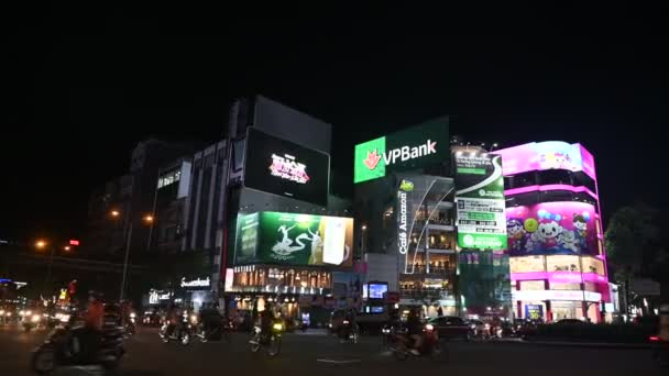 Вид Город Далат Вьетнаме Поездка Мотоцикле Вид Центр Города Ночью — стоковое видео