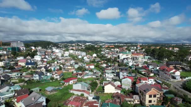View Dalat City Vietnam Drone Angle Lat City Located Valley — стоковое видео
