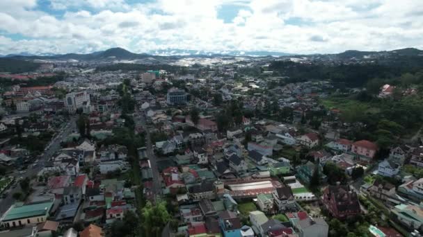View Dalat City Vietnam Drone Angle Lat City Located Valley — стоковое видео