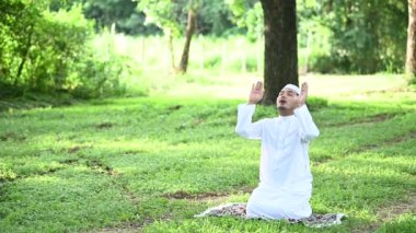 Asyalı Müslüman duası, Genç Müslüman namazı, Ramazan festivali konsepti