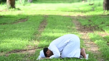 Asyalı Müslüman duası, Genç Müslüman namazı, Ramazan festivali konsepti