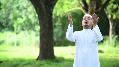 Asyalı Müslüman duası, Genç Müslüman namazı, Ramazan festivali konsepti