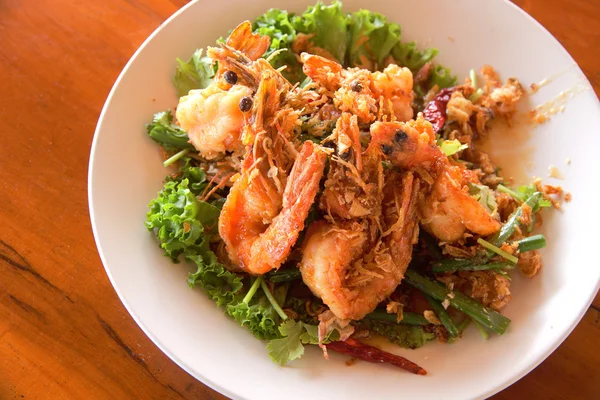 Demirhindi soslu kızarmış karides.