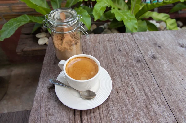 Heta Espresso på tabell wood01 — Stockfoto
