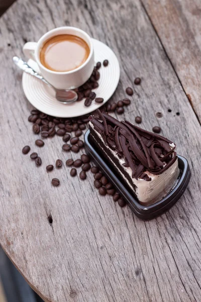 Chocolate cake and Coffee bean 1 — Stock Photo, Image