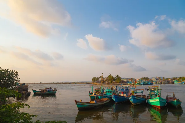 Puerto antes de la puesta del sol Phu Quoc, Vietnam —  Fotos de Stock