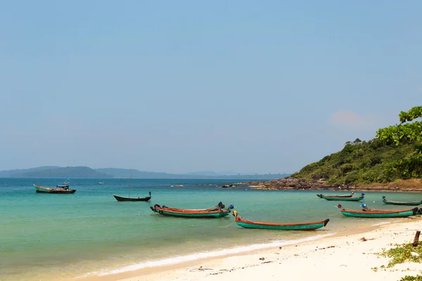 Lichte visserij boten phu quoc, vietnam — Stockfoto