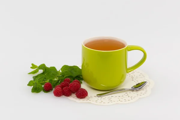 Yeşil çay ve ahududu — Stok fotoğraf