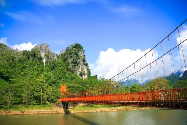Bro över song-floden i laos — Stockfoto