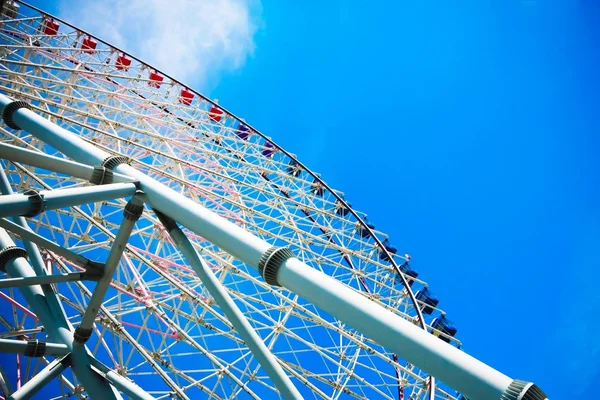 Tempozan ferris wheel in Osaka Japan. Travel destination of Osaka. — Stock Photo, Image