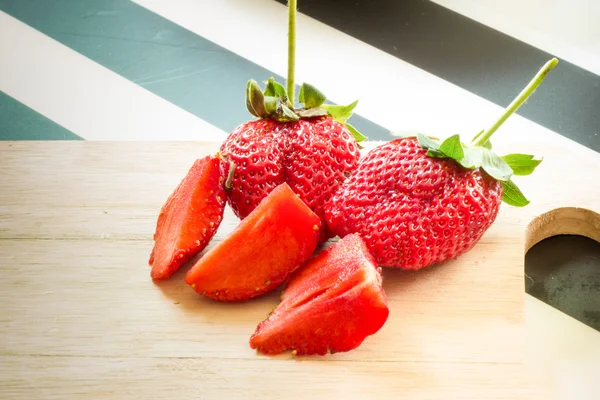 Fresh strawberry on a wood tray — Stock Photo, Image