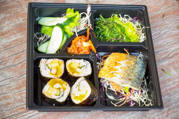 Bento lunchbox Japon tarzı