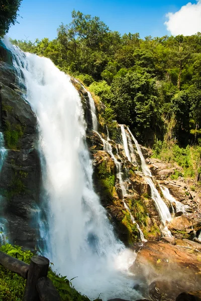 Waterfall on Doi Suthep in Chiang Mai Province, Thailand. — Stock Photo, Image