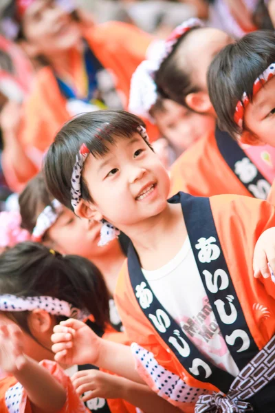 Awa Odori, festival di danza giapponese in estate a Kasurazaka a Tokyo — Foto Stock