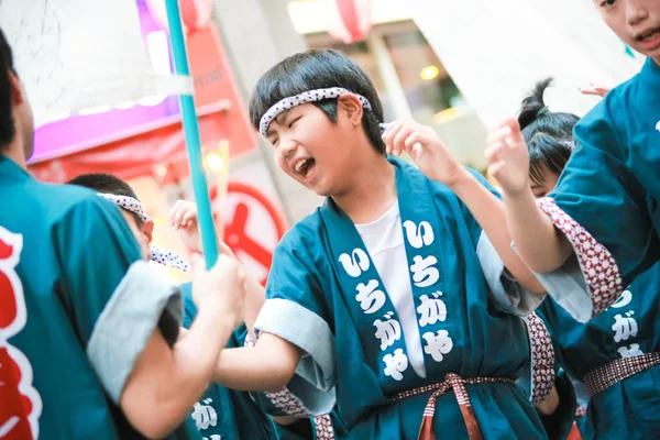 Awa odori, Japonky s ní roztom taneční festival v létě na kasurazaka v Tokiu — Stock fotografie