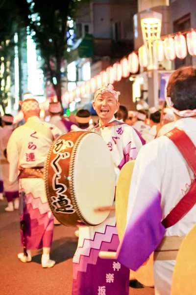 Awa odori, japońska festiwalu tańca w lato w kasurazaka w Tokio — Zdjęcie stockowe