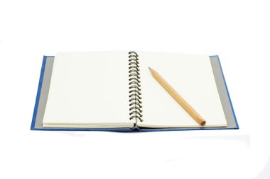 açık defter ve kalem beyaz