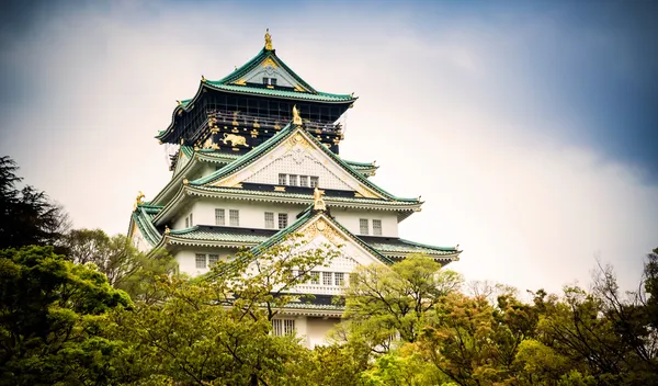 Osaka hrad v zamračený den, Japonsko — Stock fotografie