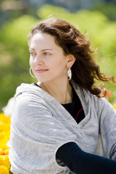 Spring portrait of young beautiful women. — Stock Photo, Image