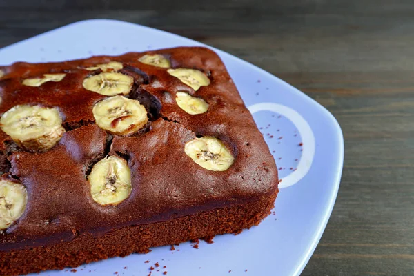 Placa Delicioso Pastel Plátano Chocolate Integral Recién Horneado — Foto de Stock